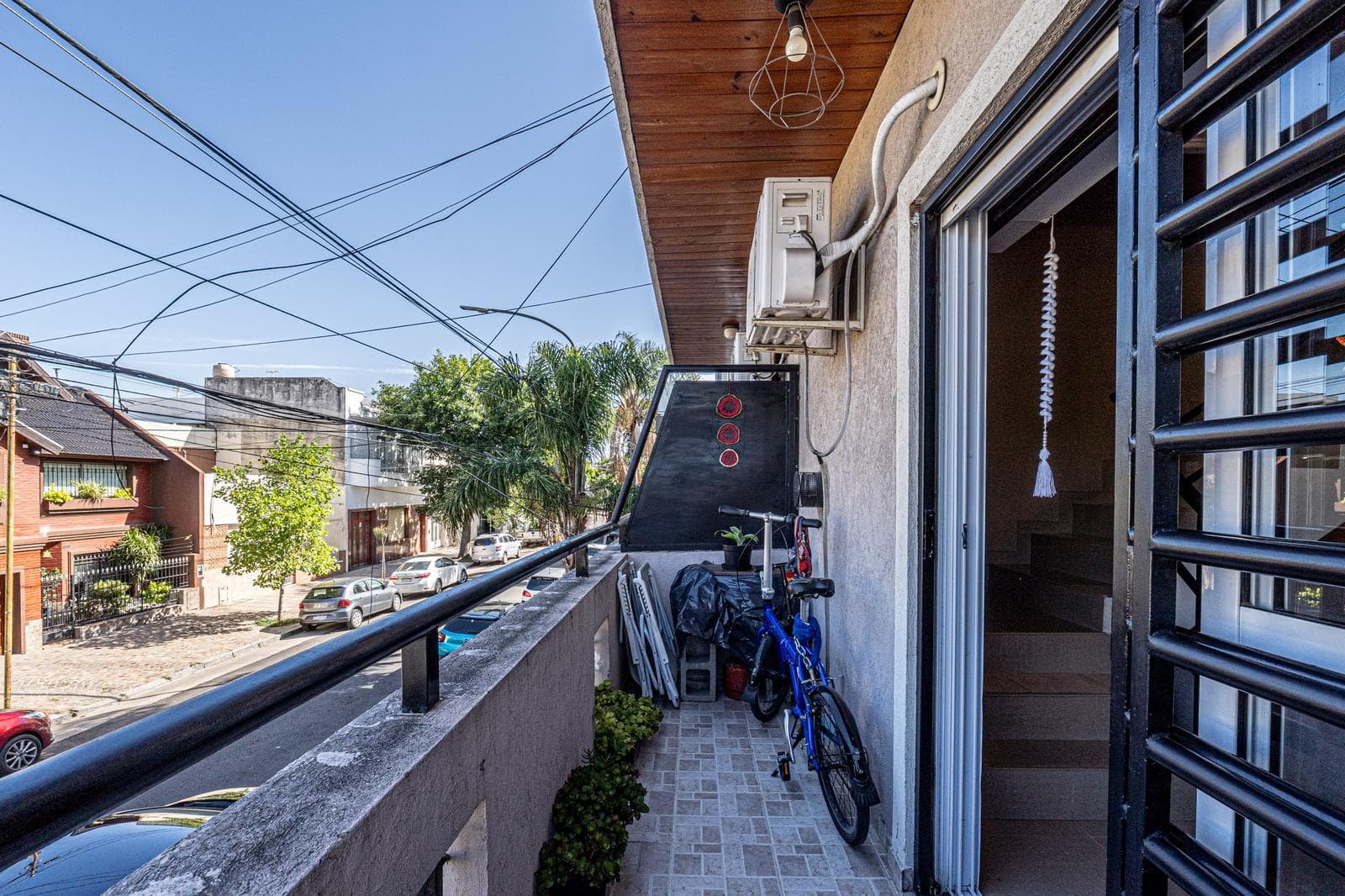 4-room apartment with a terrace—For Sale