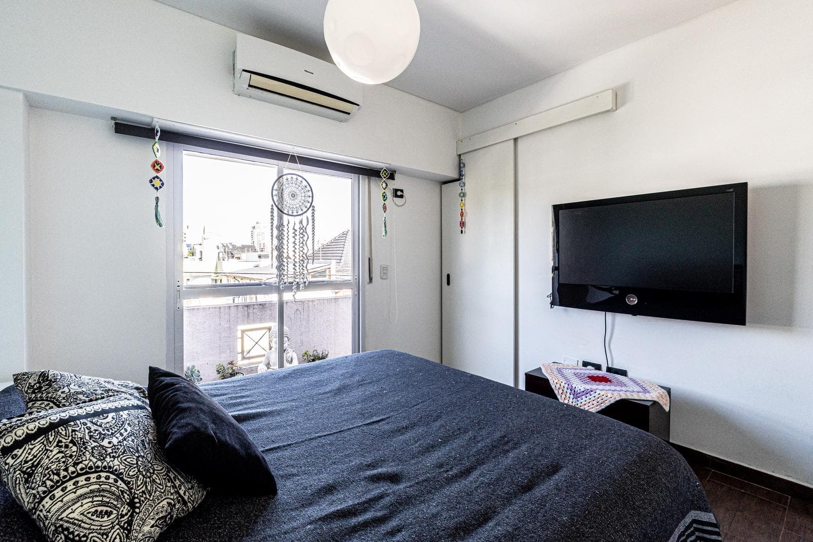 4-room apartment with a terrace—For Sale