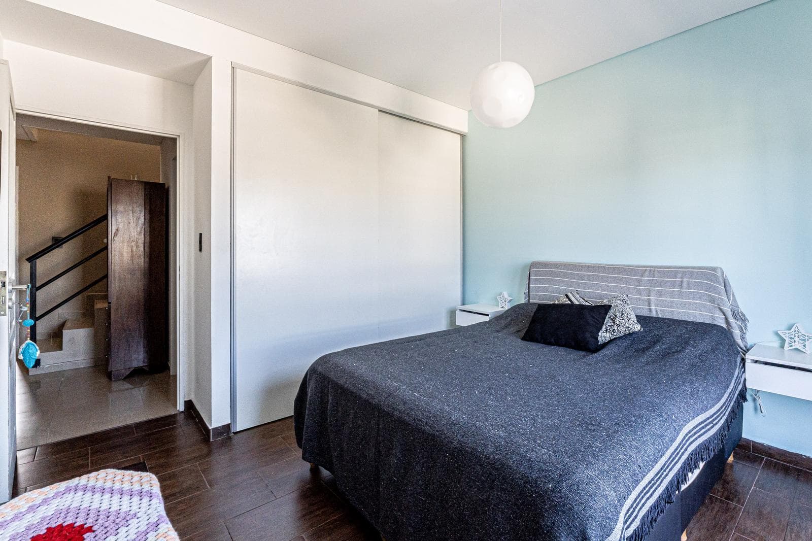4-room apartment with a terrace—For Sale