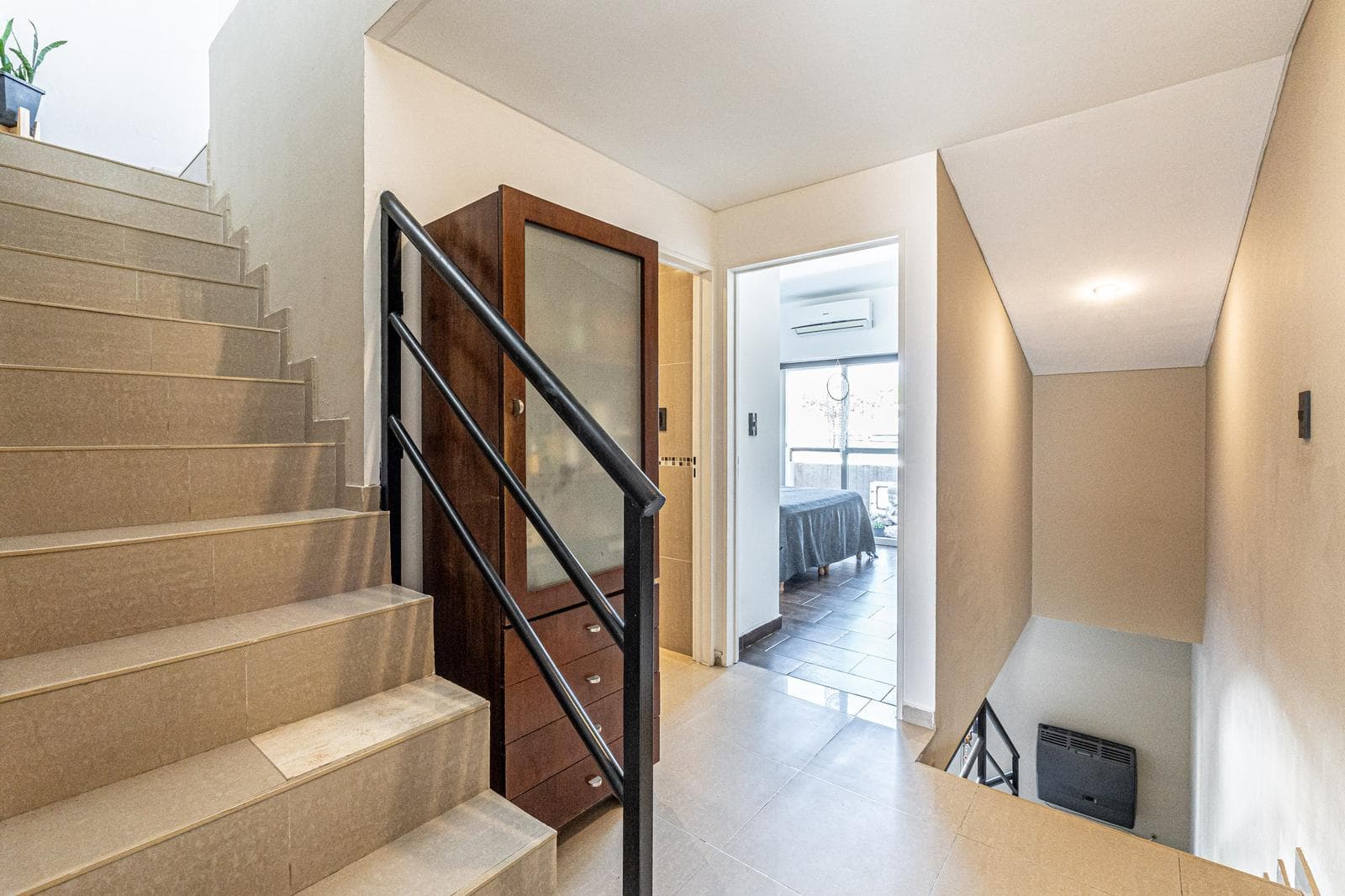 4-room apartment with a terrace—For Sale