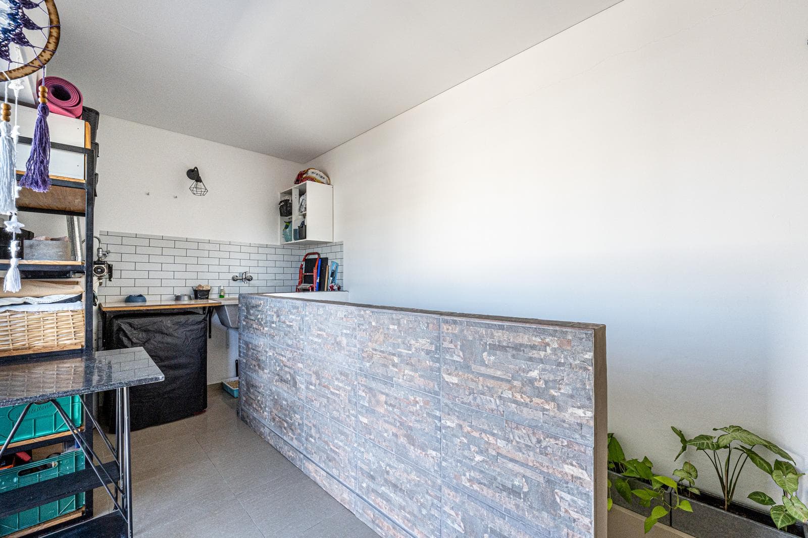 4-room apartment with a terrace—For Sale