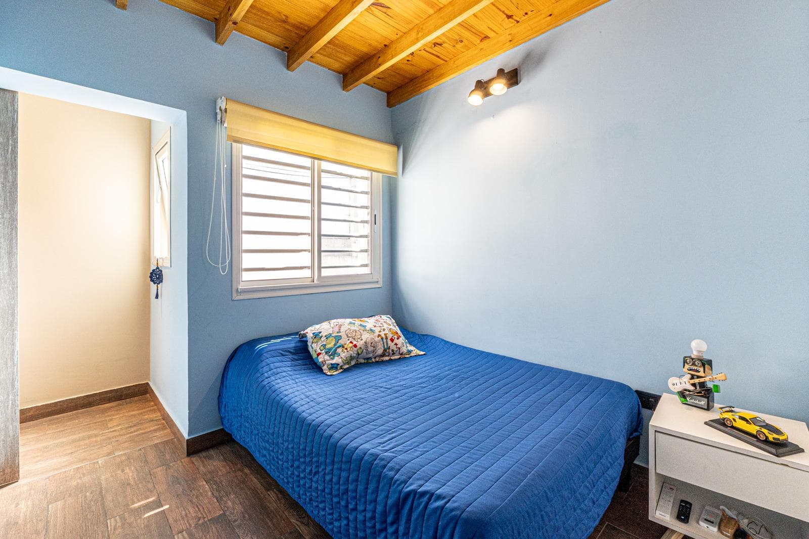 4-room apartment with a terrace—For Sale