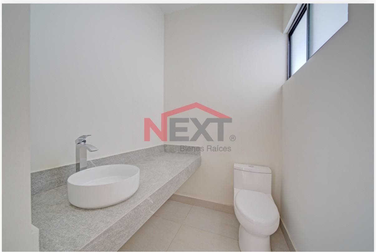 House for Sale in Privanza Calizas | 3 Minutes from the Country Club | 6 Solar Panels | Garden with Bar and Grill