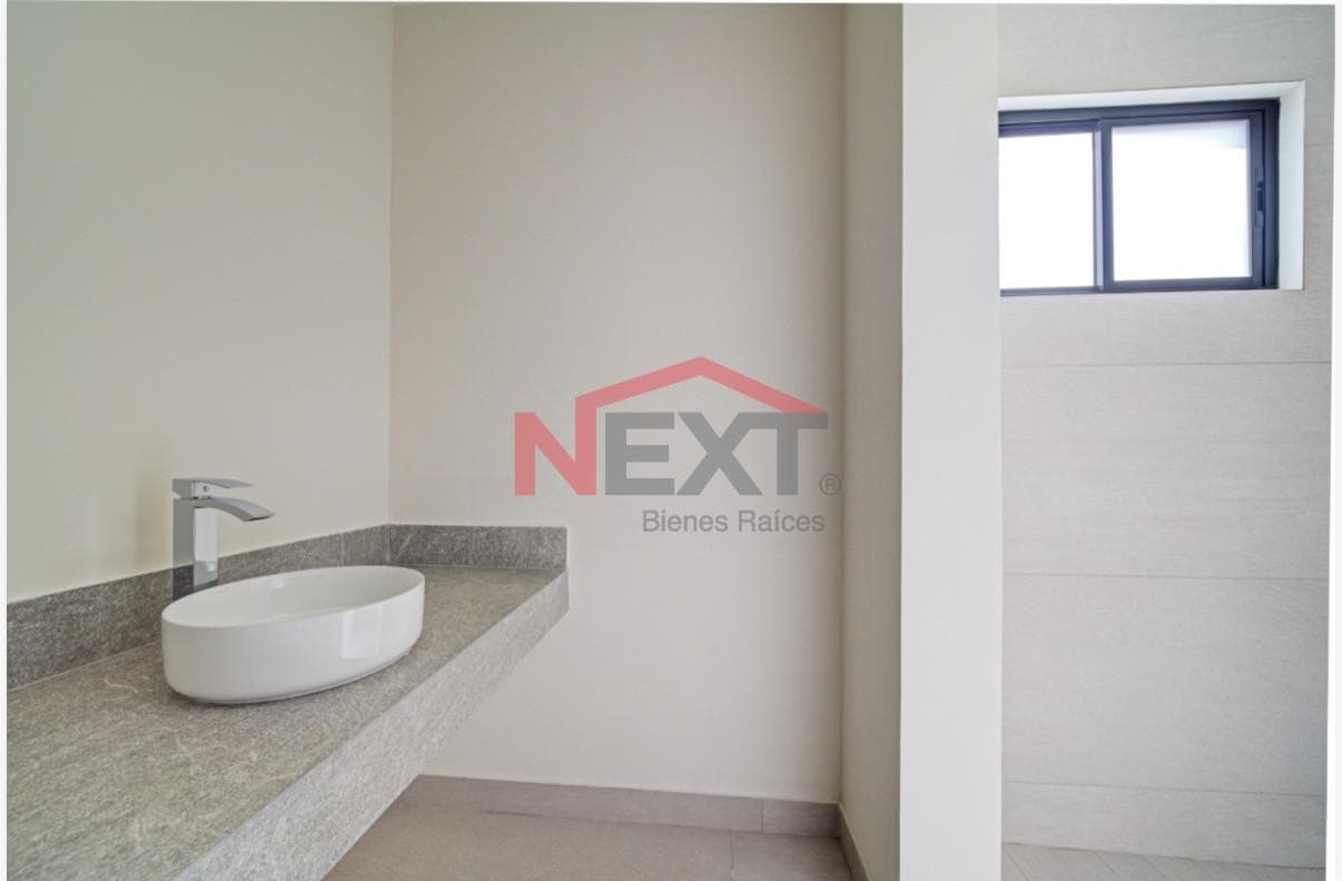 House for Sale in Privanza Calizas | 3 Minutes from the Country Club | 6 Solar Panels | Garden with Bar and Grill