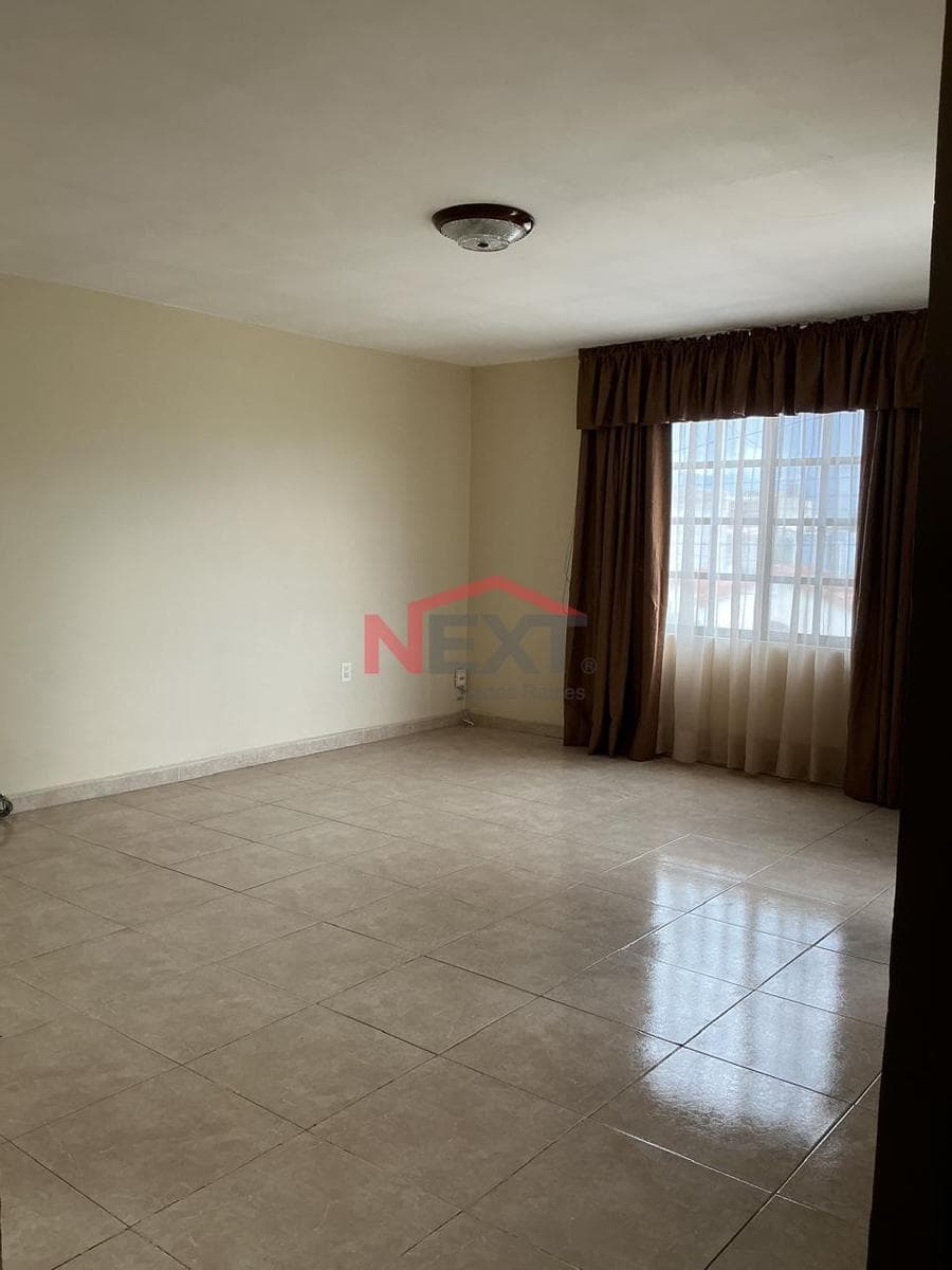 Corner House for Rent in Jardines Coloniales