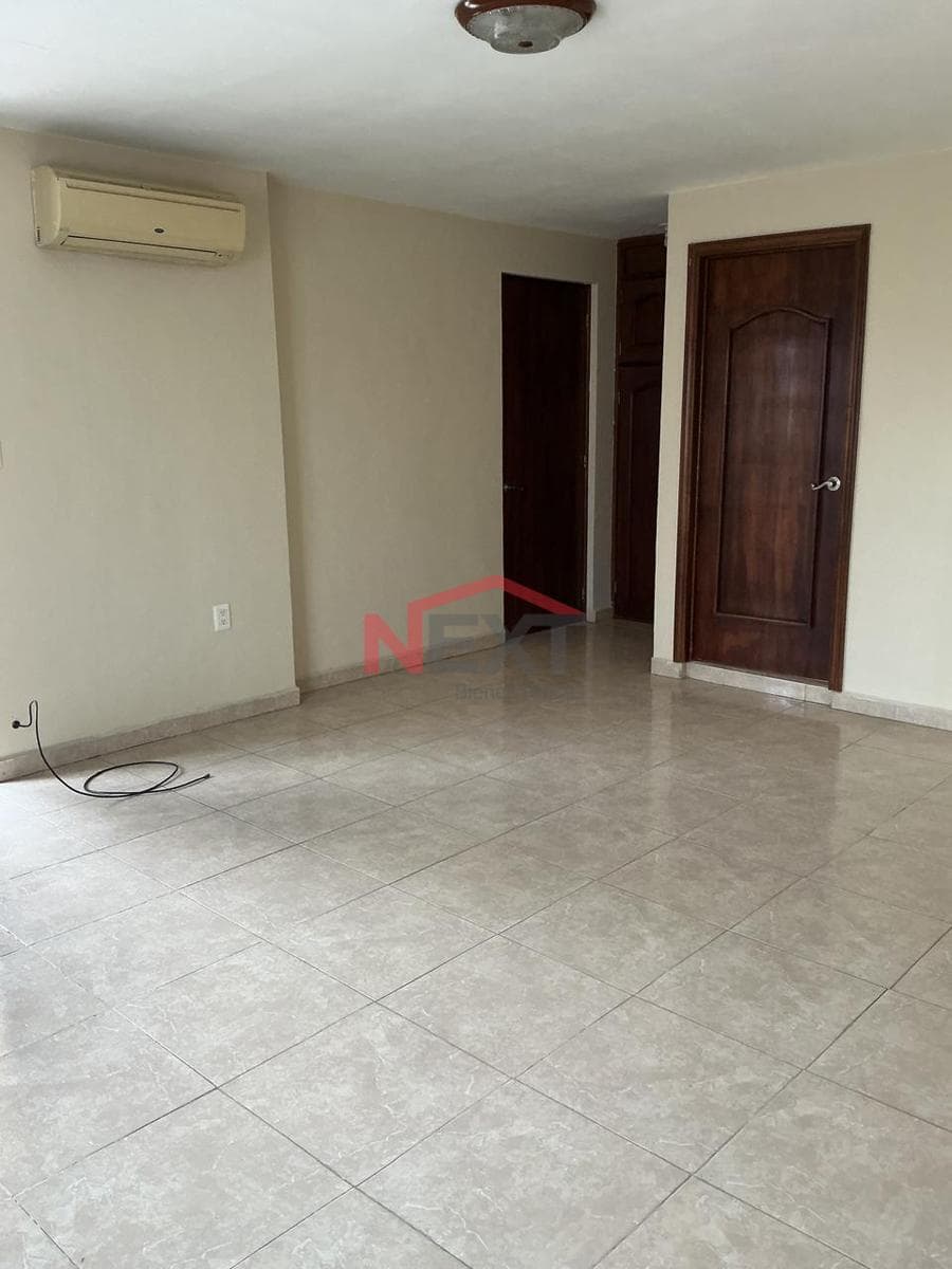 Corner House for Rent in Jardines Coloniales