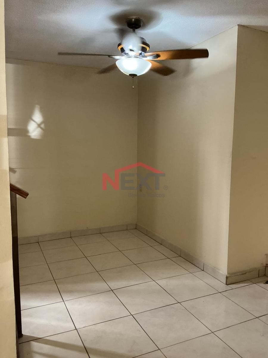 Corner House for Rent in Jardines Coloniales