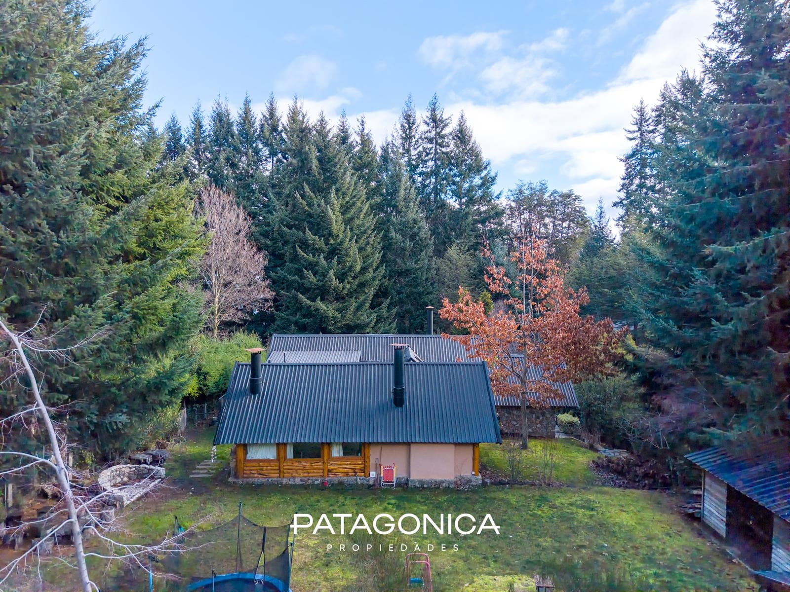 House for sale, 272 m², on the Manzano Peninsula, 50 meters from the beach, Villa la Angostura