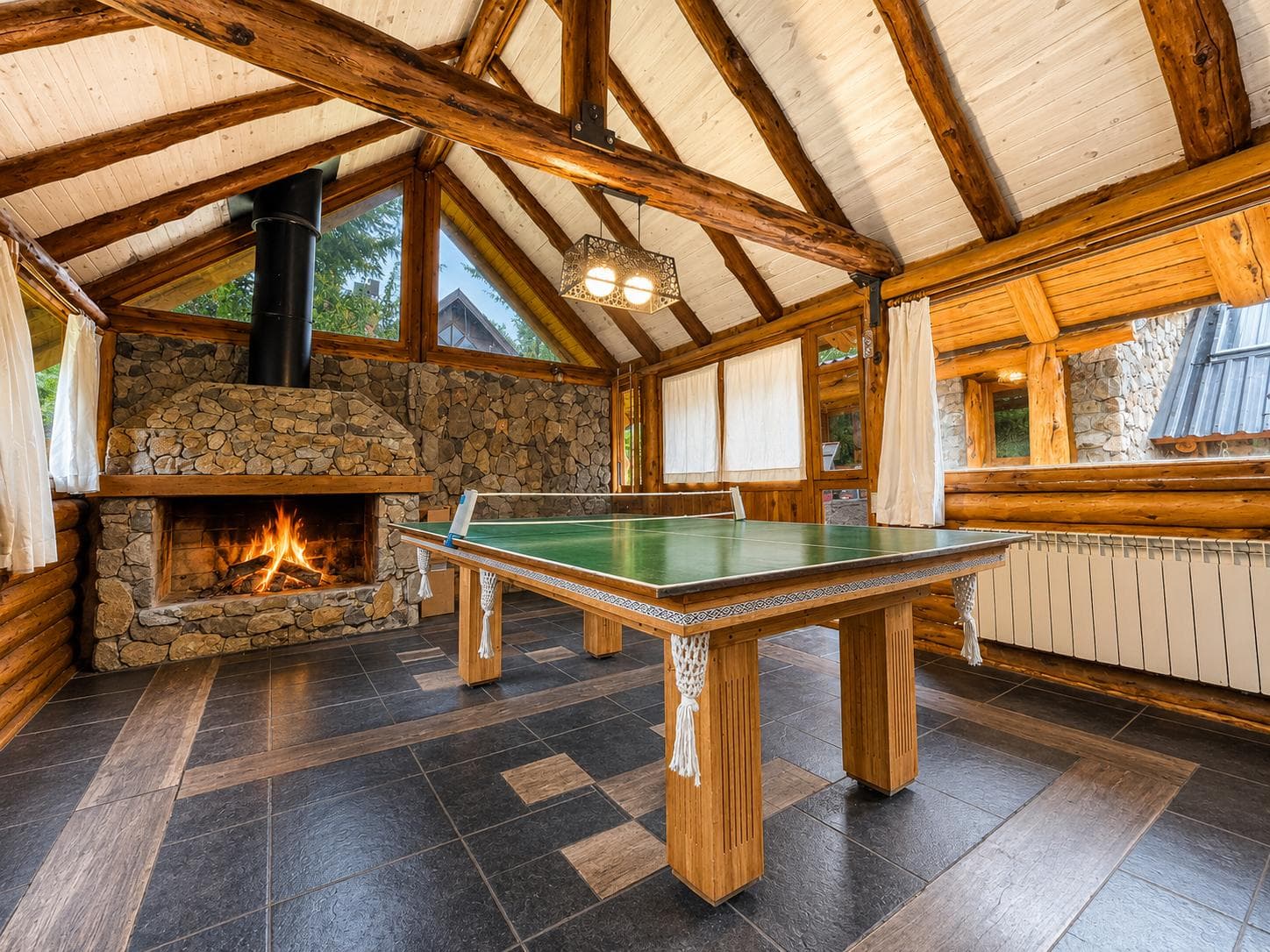 House for sale, 272 m², on the Manzano Peninsula, 50 meters from the beach, Villa la Angostura