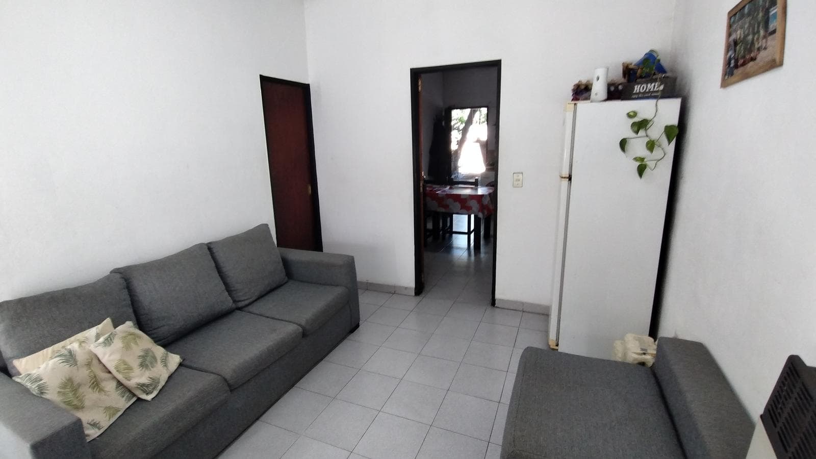 House for Sale: 3 bedrooms plus a spacious apartment on a large lot in MONTE GRANDE
