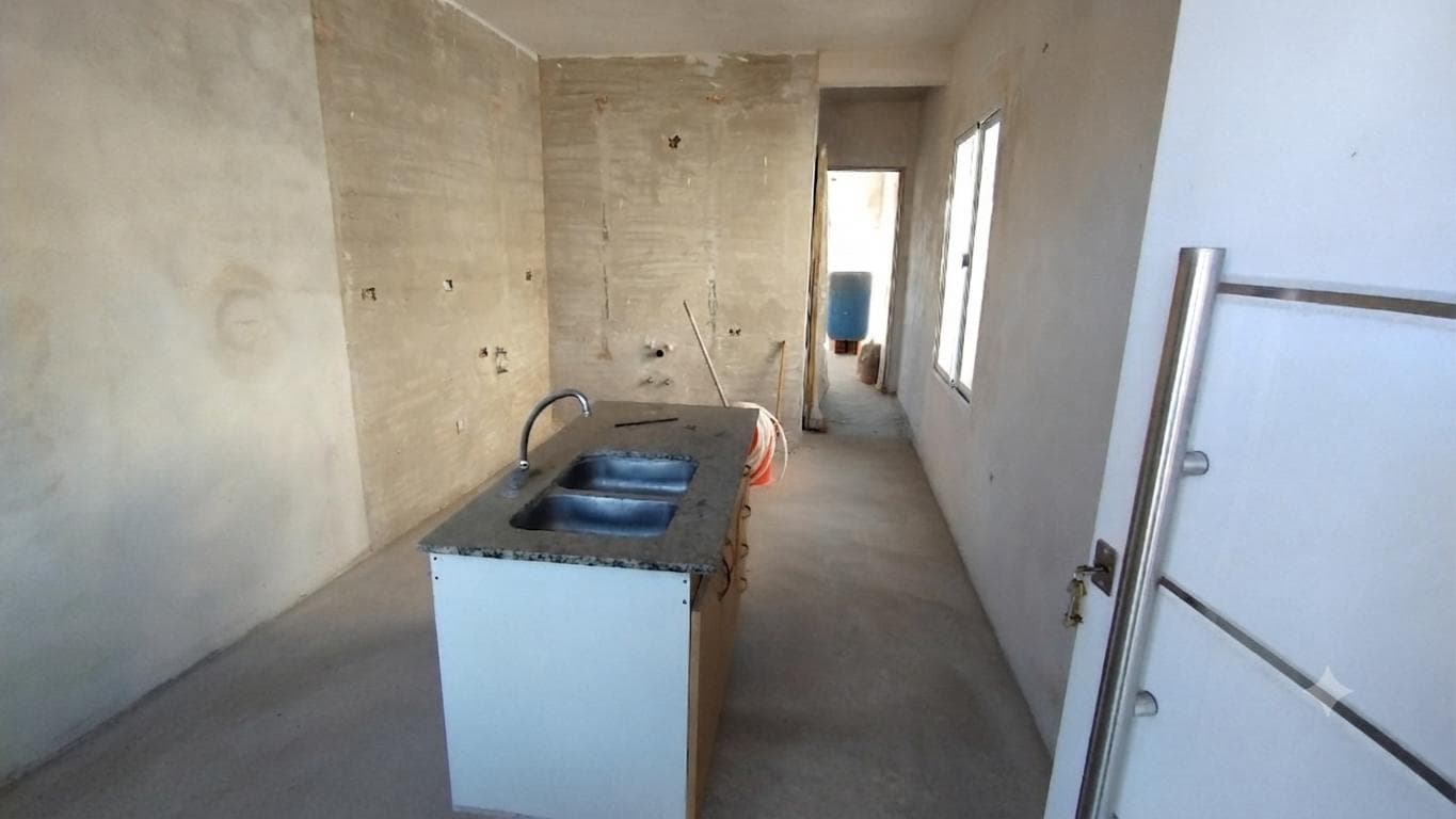 House for Sale: 3 bedrooms plus a spacious apartment on a large lot in MONTE GRANDE