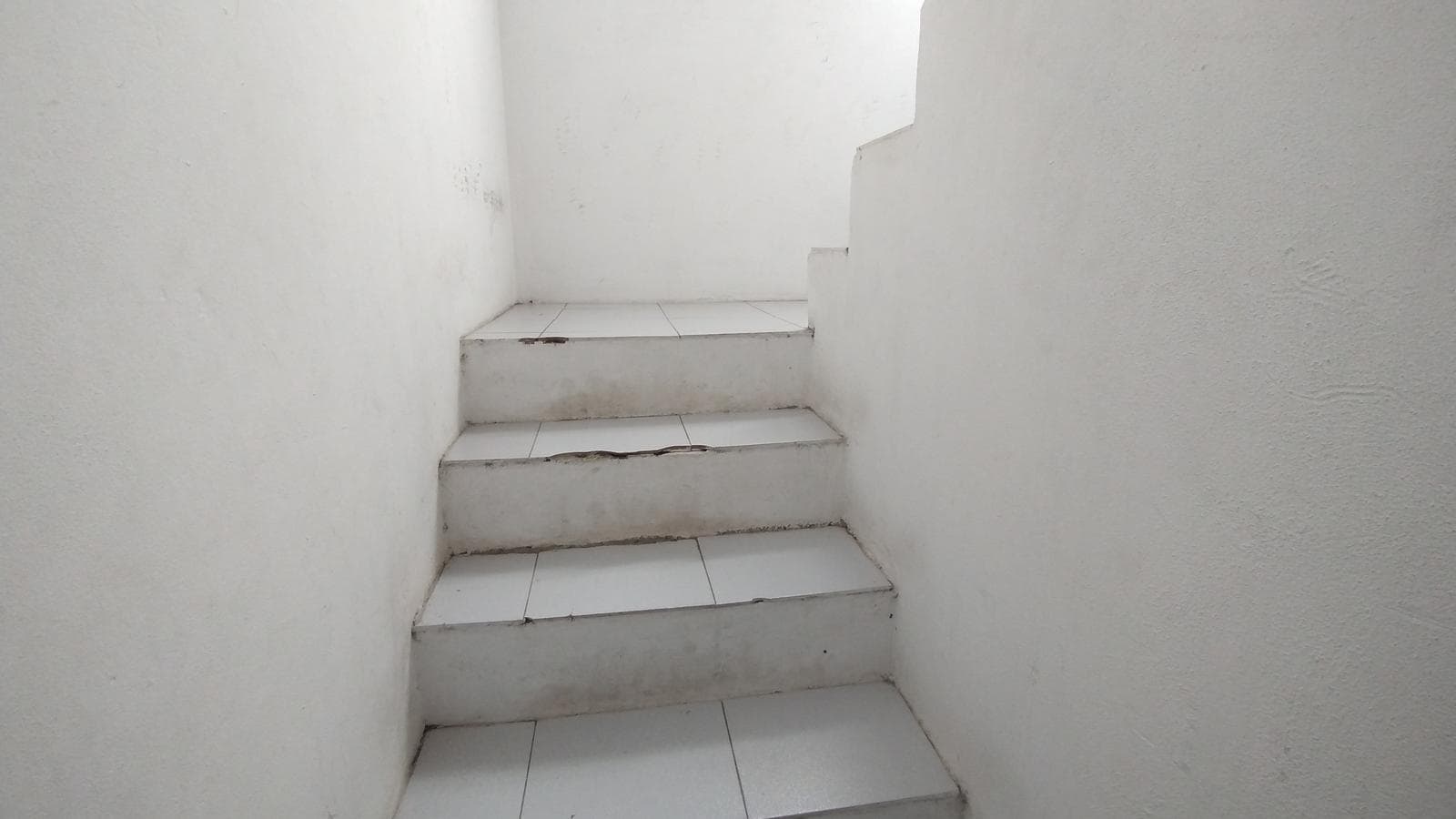 House for Sale: 3 bedrooms plus a spacious apartment on a large lot in MONTE GRANDE
