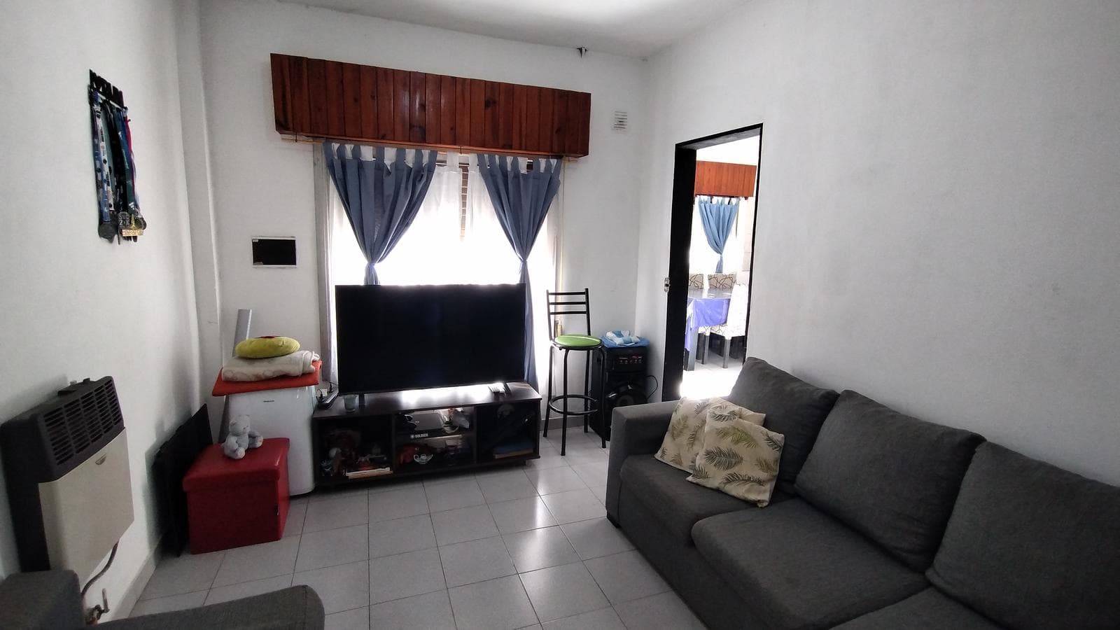 House for Sale: 3 bedrooms plus a spacious apartment on a large lot in MONTE GRANDE
