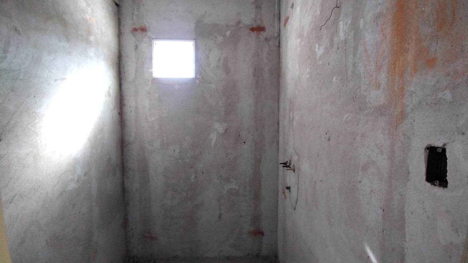 House for Sale: 3 bedrooms plus a spacious apartment on a large lot in MONTE GRANDE