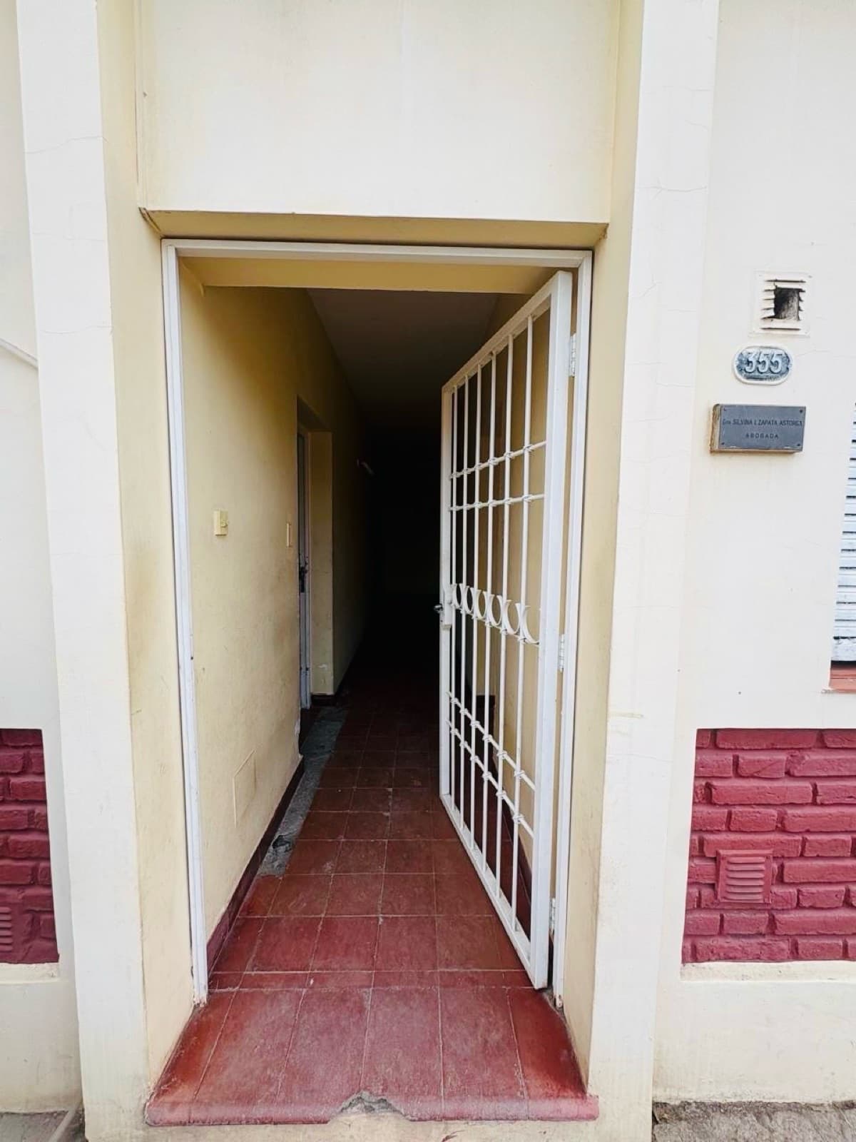 Duplex in the CEC neighborhood of Villa Nueva, Guaymallén. Great opportunity