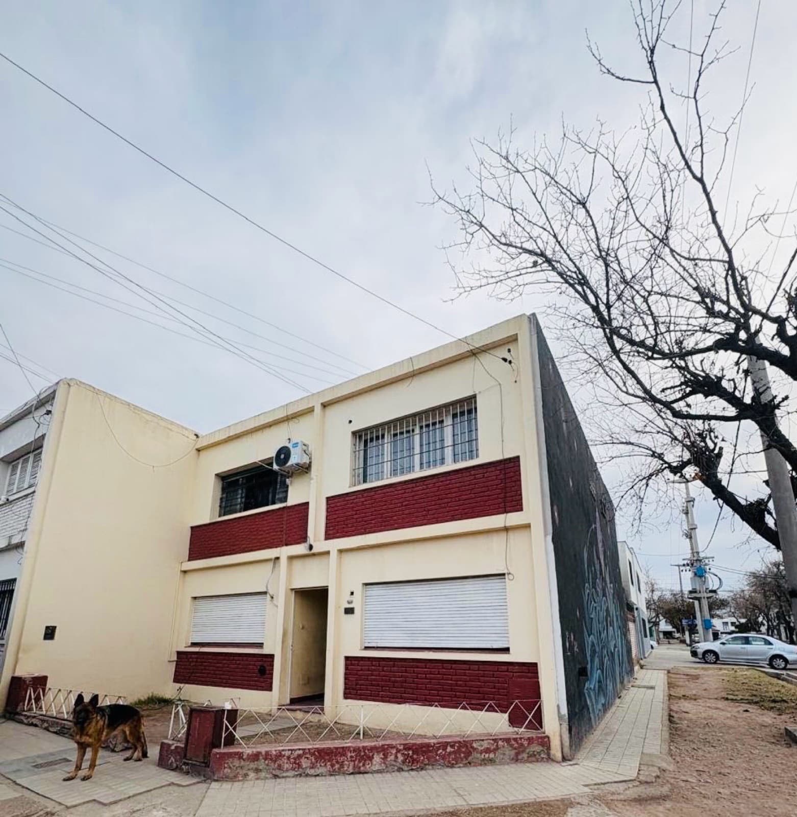 Duplex in the CEC neighborhood of Villa Nueva, Guaymallén. Great opportunity