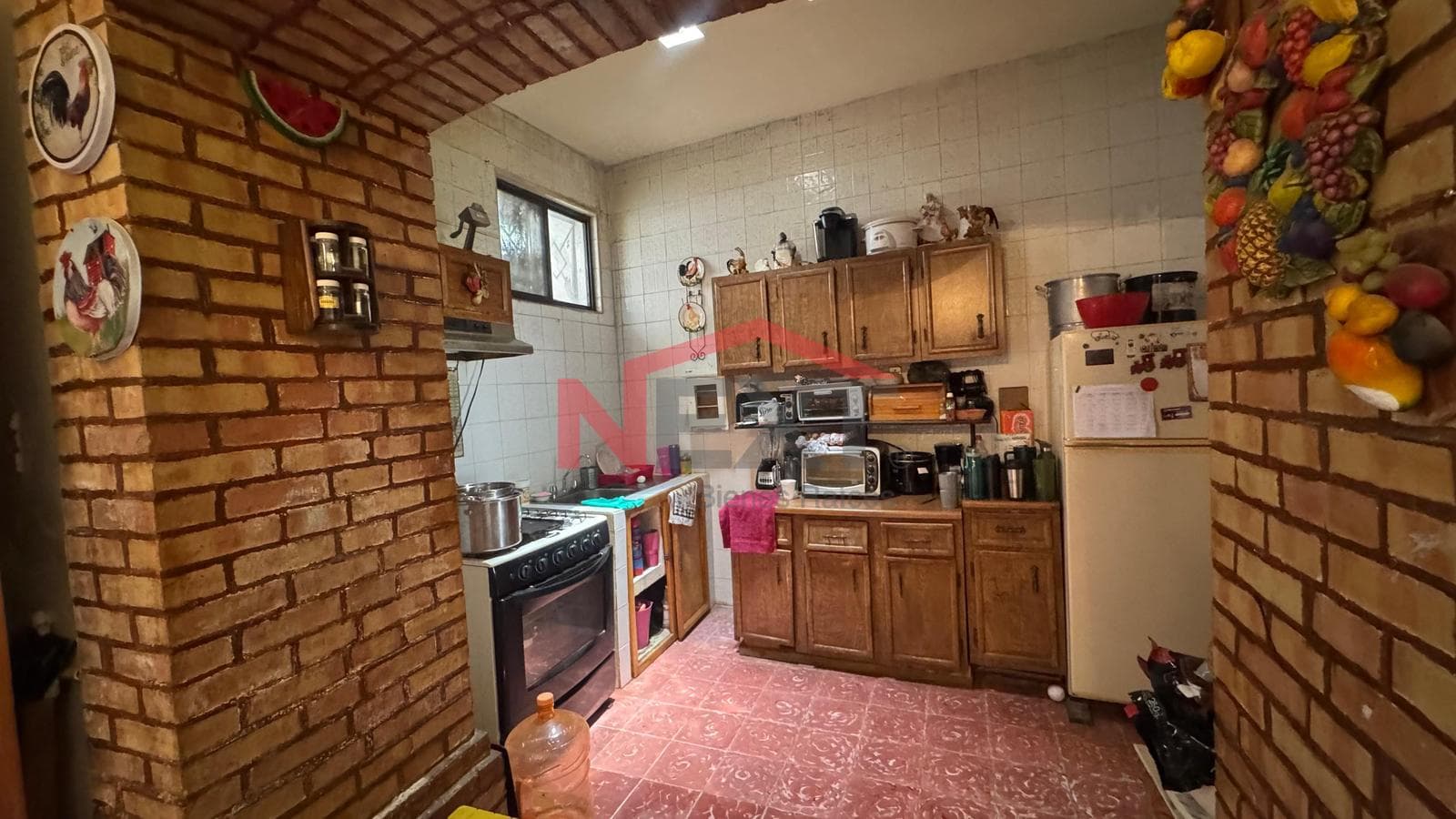 House for Sale in the Historic Center of Arteaga | Suitable for a Boutique Hotel, Restaurant, or Tourism Project