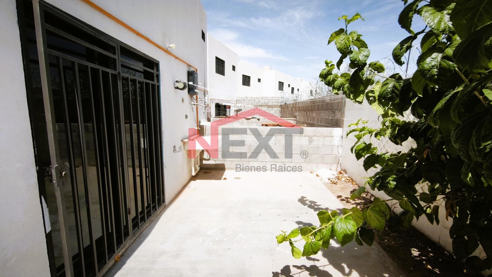 HOUSE FOR RENT IN ACACIA RESIDENCIAL, CATALINAS SECTION