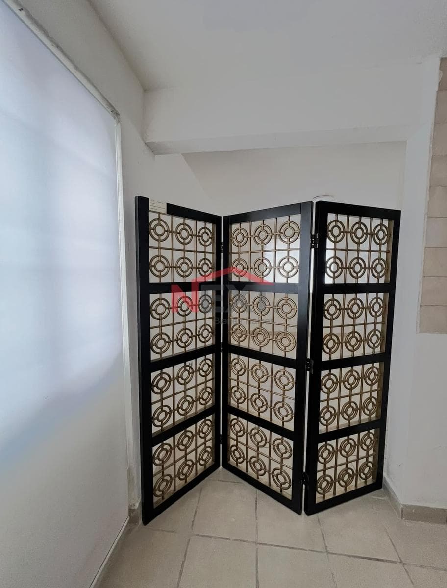 House for Rent, Commercial Area, 1st Floor, 4 Spaces