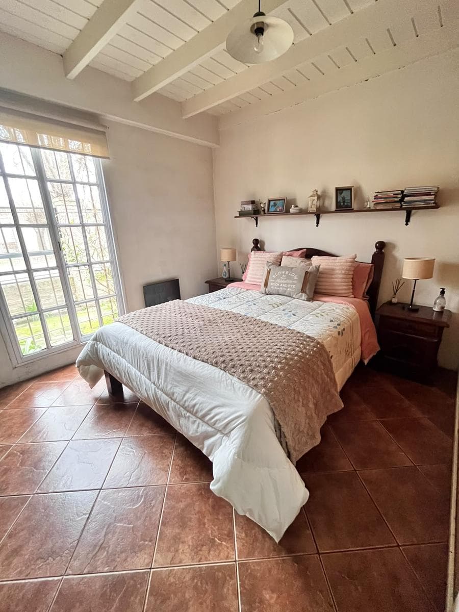 Casa 4 dormitorios con Jardín en Ministro Rivadavia