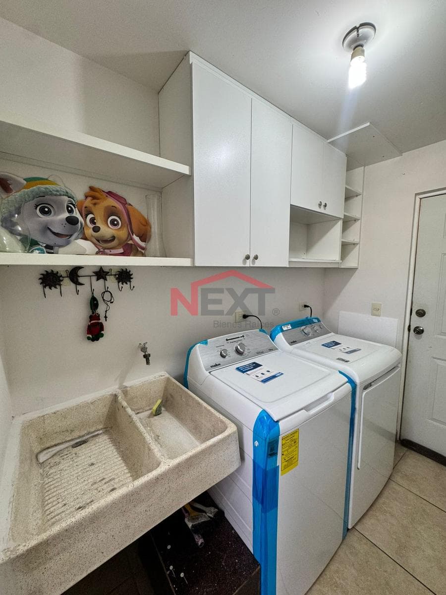 HOUSE FOR SALE IN CASTELLO RESIDENCIAL