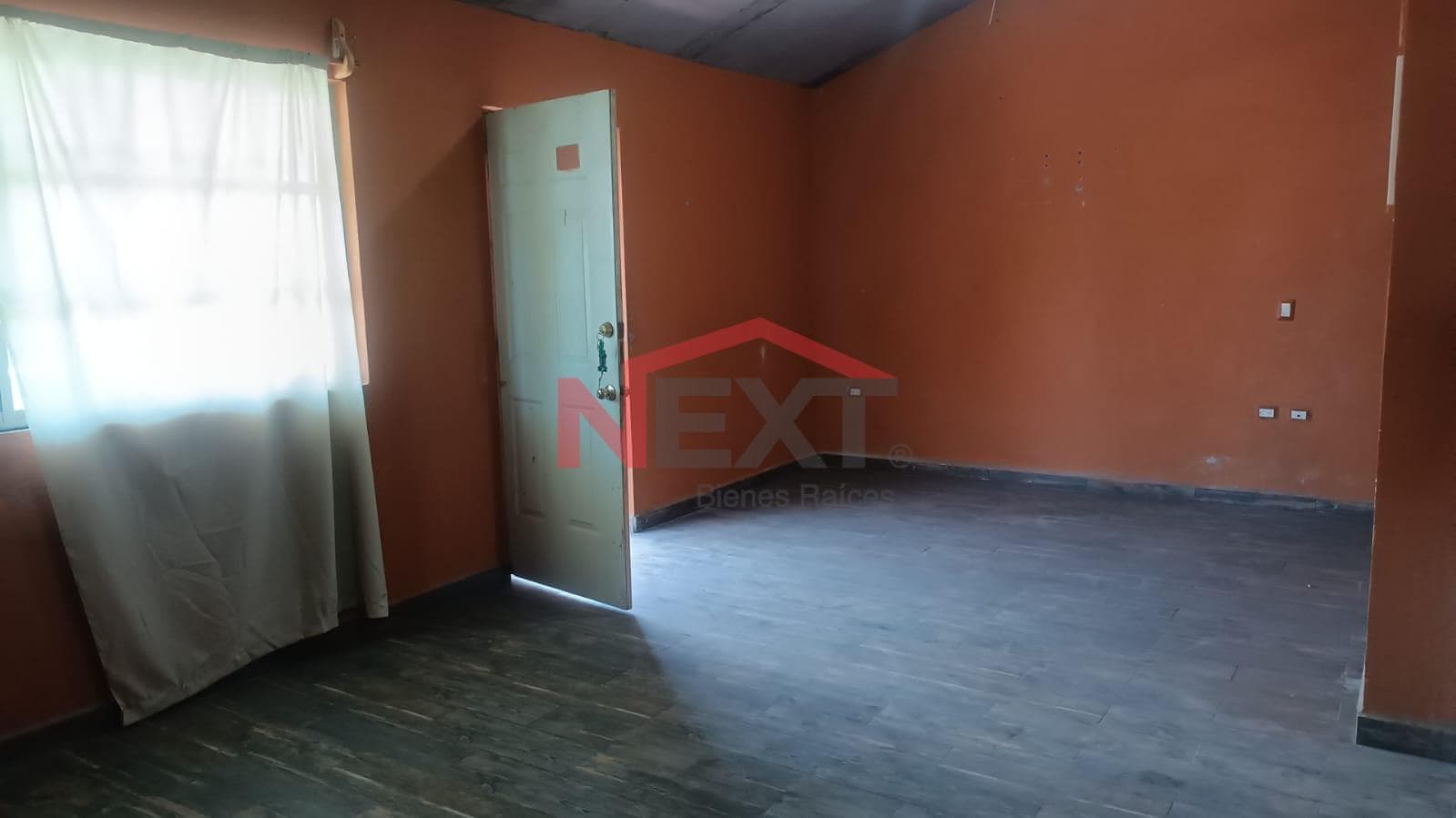 HOUSE FOR SALE IN THE ESTRELLA EXPANSION