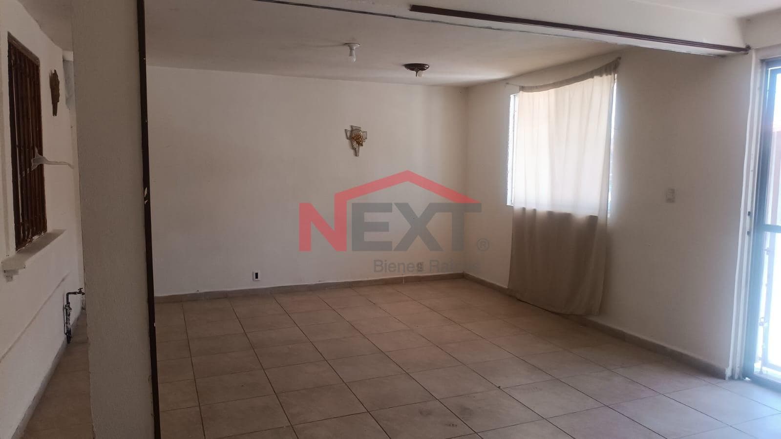 HOUSE FOR SALE IN THE ESTRELLA EXPANSION