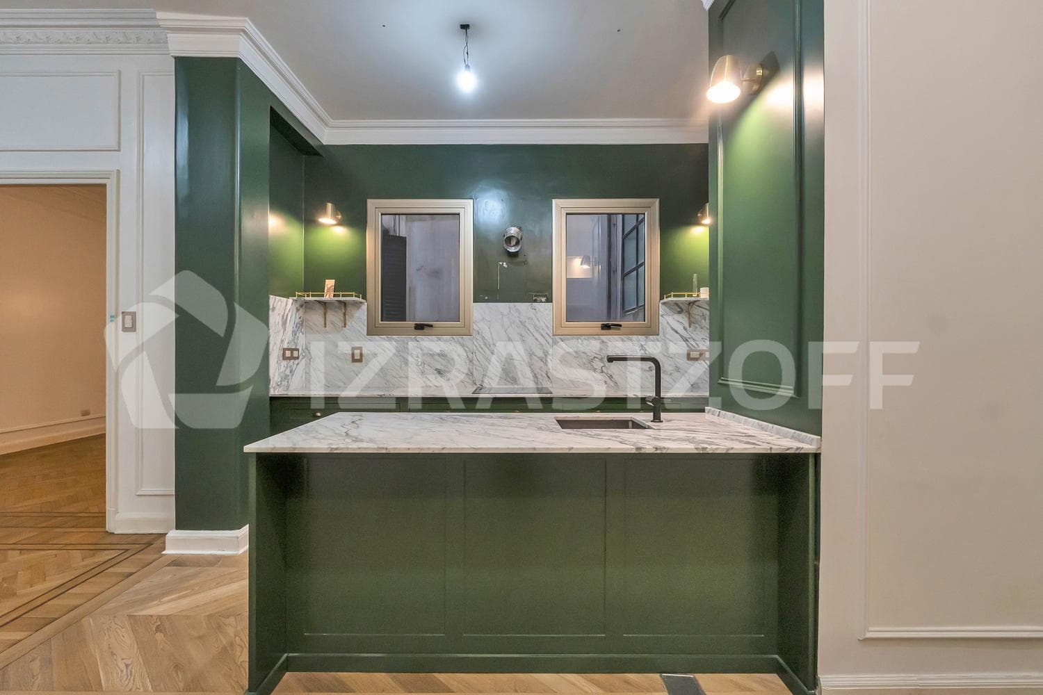 Renovated 4-room French-style apartment for rent in Recoleta
