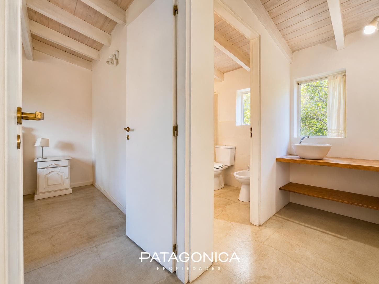 HOUSE FOR SALE WITH 2 SEPARATE UNITS: APARTMENT + LOFT, LAS BALSAS, VILLA LA ANGOSTURA