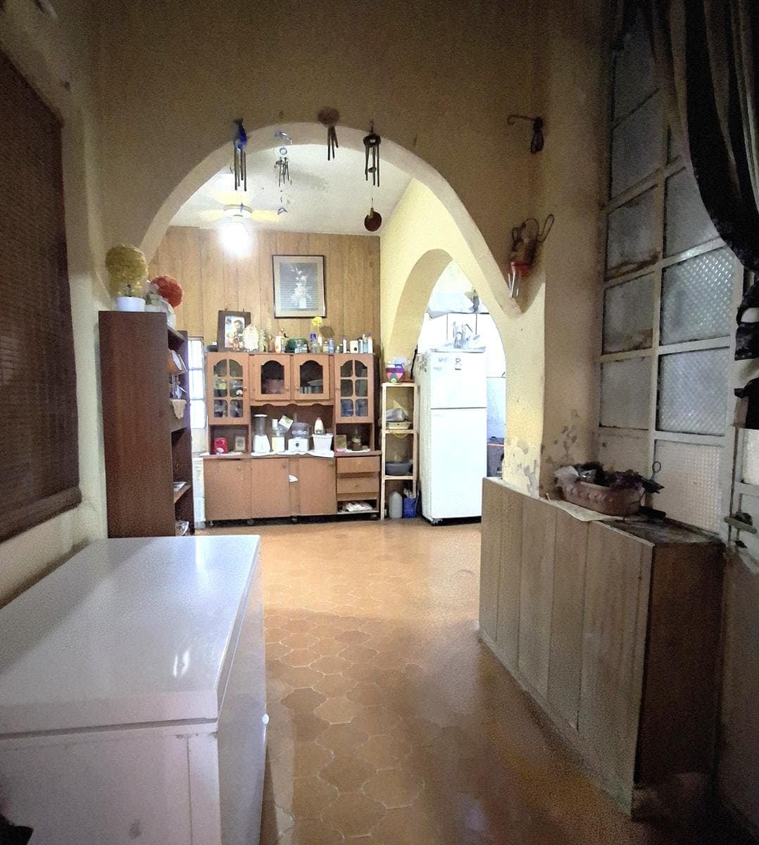 House for Sale in Lomas de Zamora Oeste with a Patio and Grill