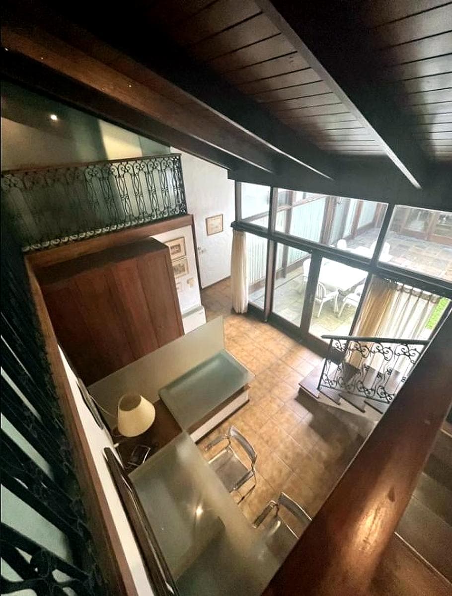 Annual Rental: 4-Bedroom House in Playa Mansa