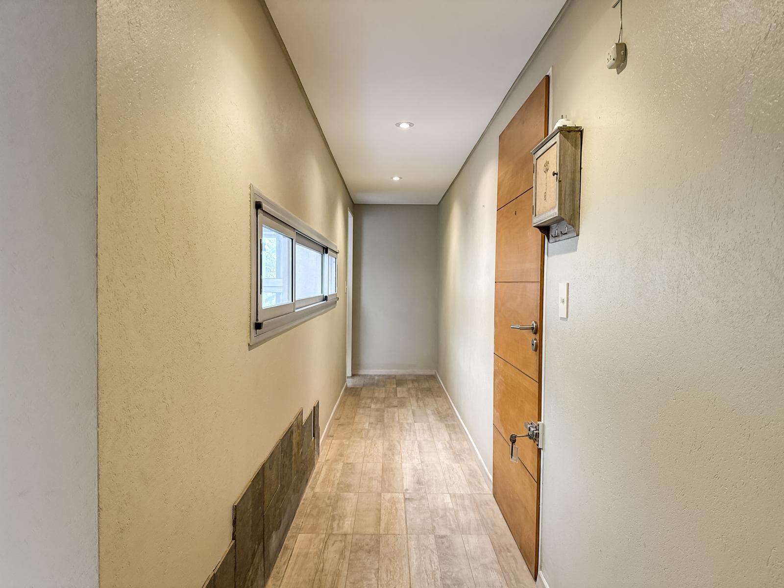 2-room apartment for sale with a covered parking space