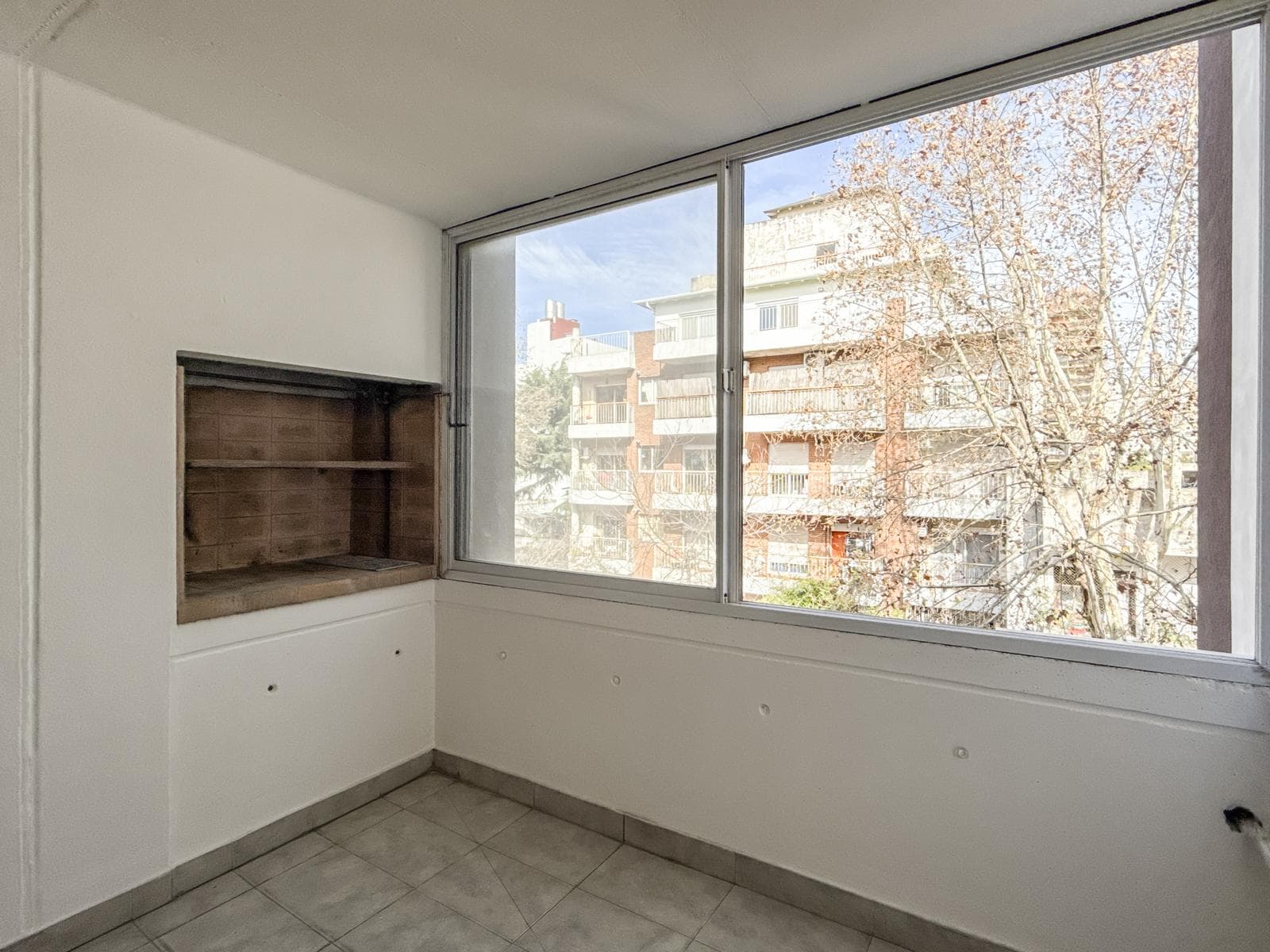 2-room apartment for sale with a covered parking space
