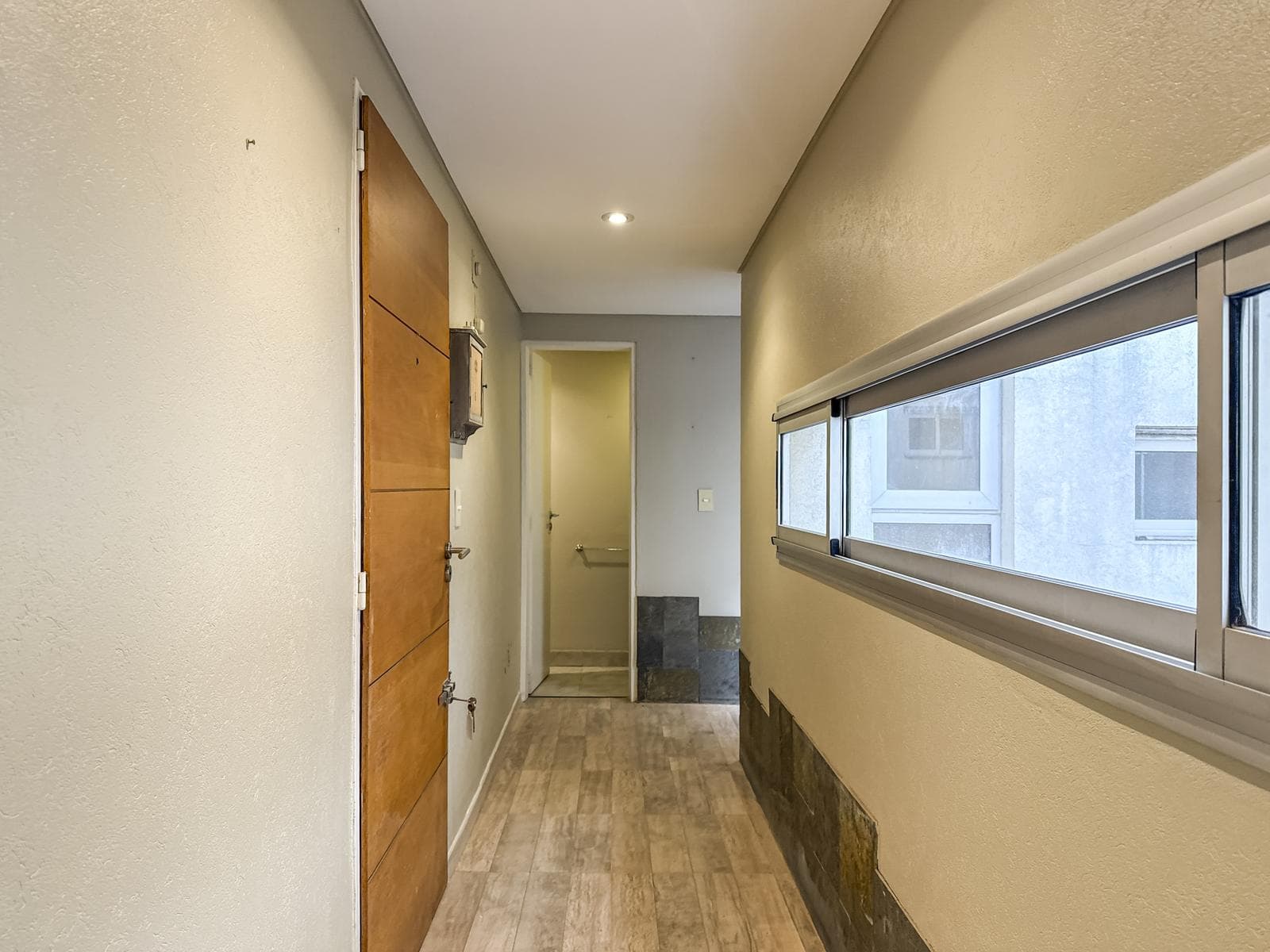 2-room apartment for sale with a covered parking space