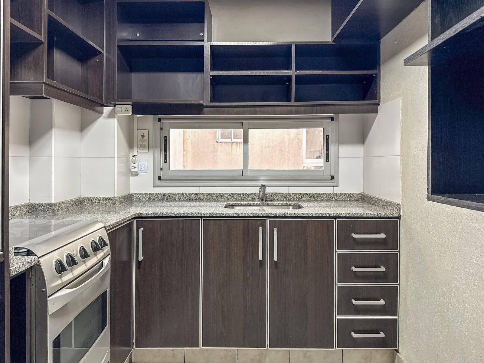 2-room apartment for sale with a covered parking space