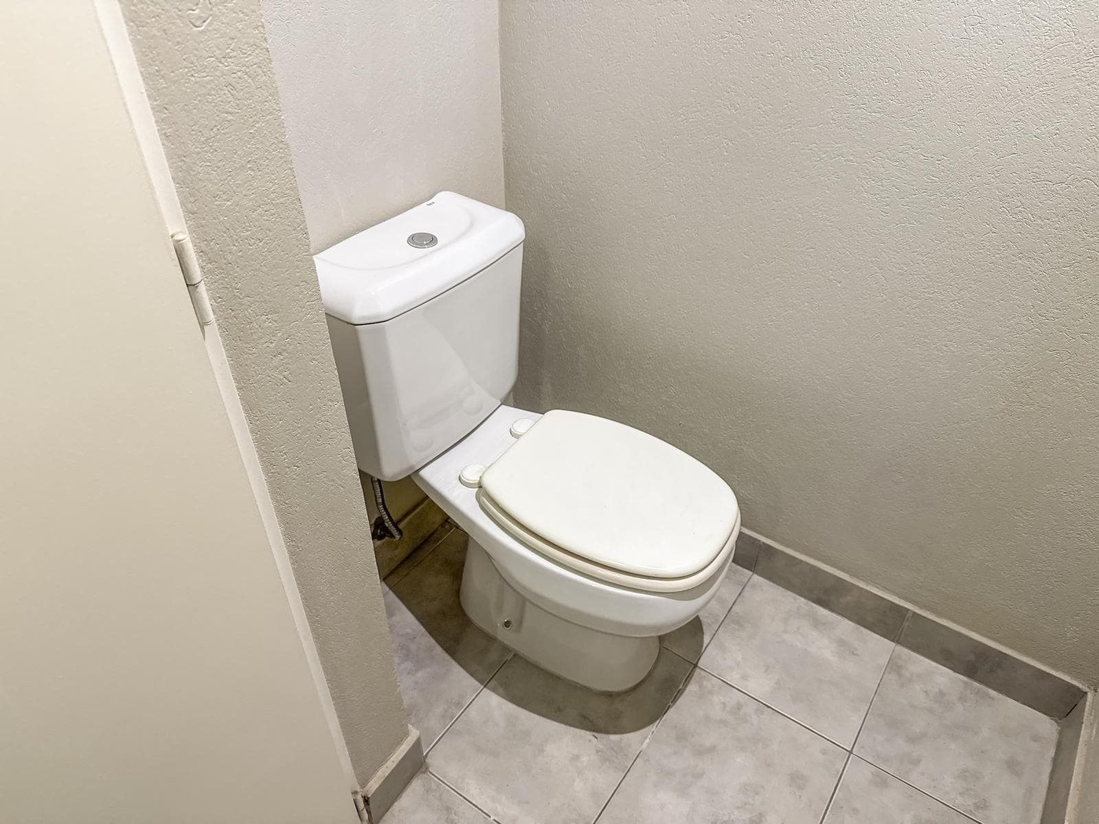 2-room apartment for sale with a covered parking space