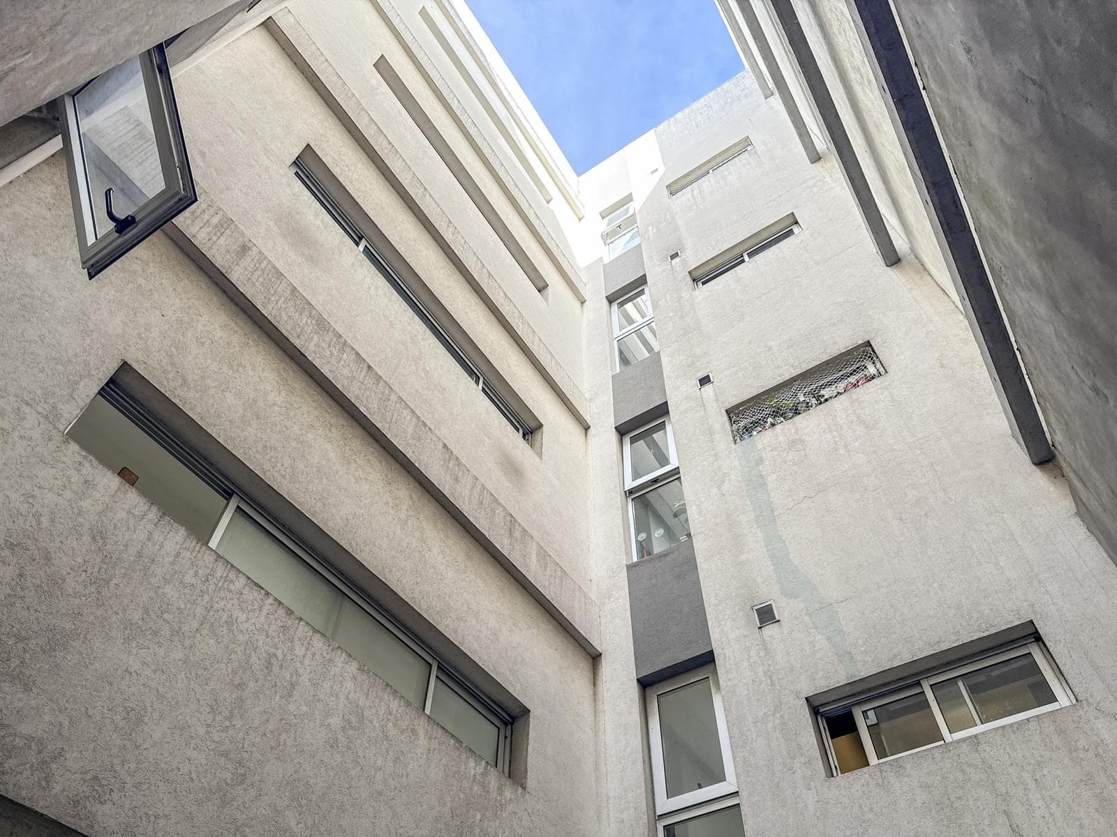 2-room apartment for sale with a covered parking space