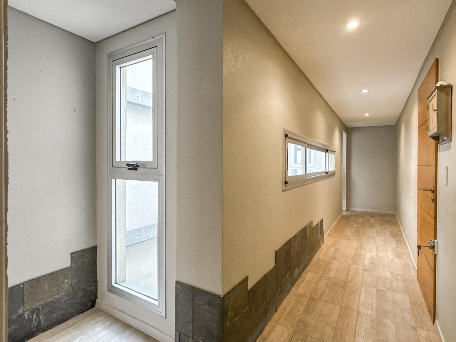 2-room apartment for sale with a covered parking space