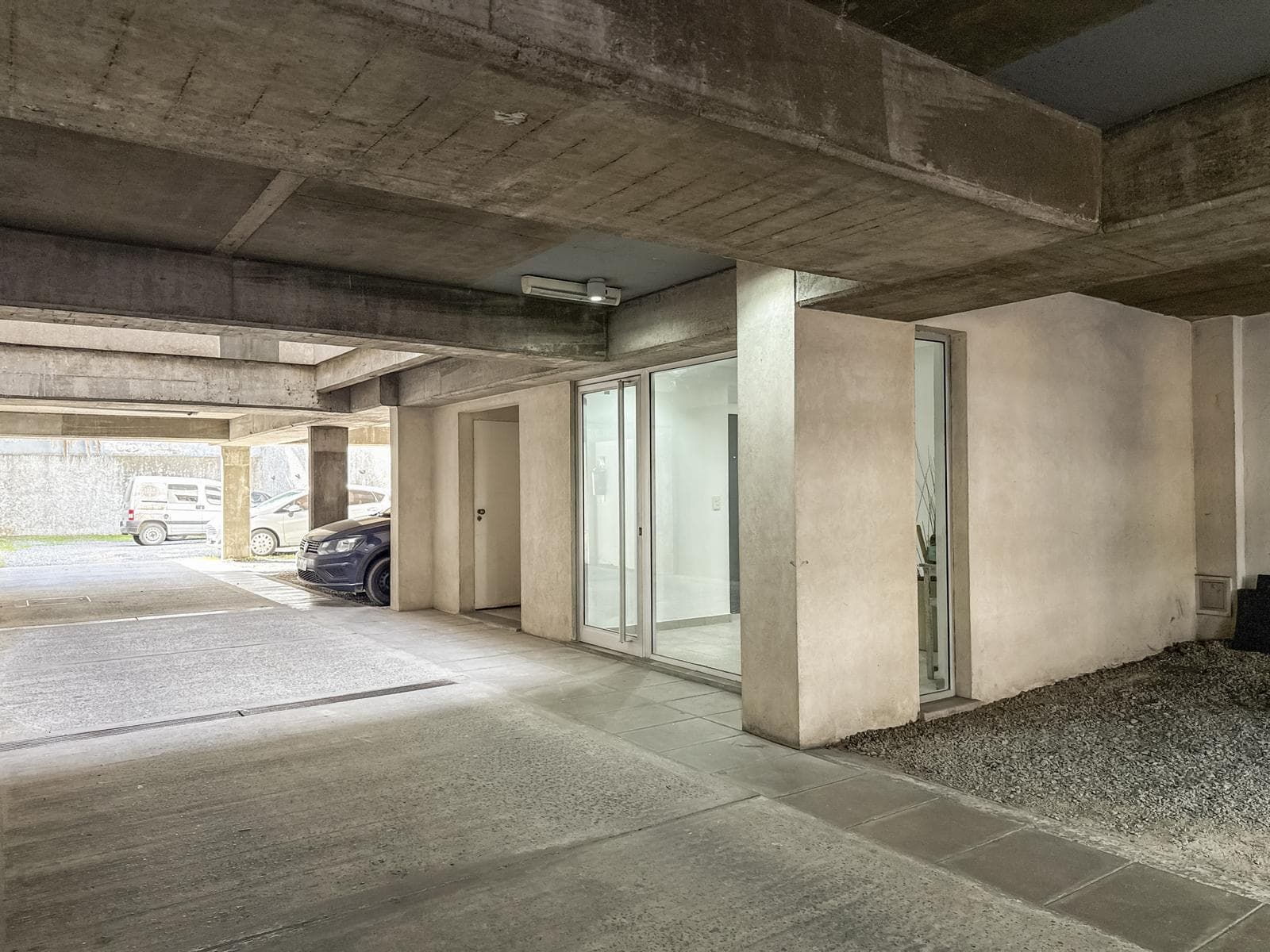 2-room apartment for sale with a covered parking space