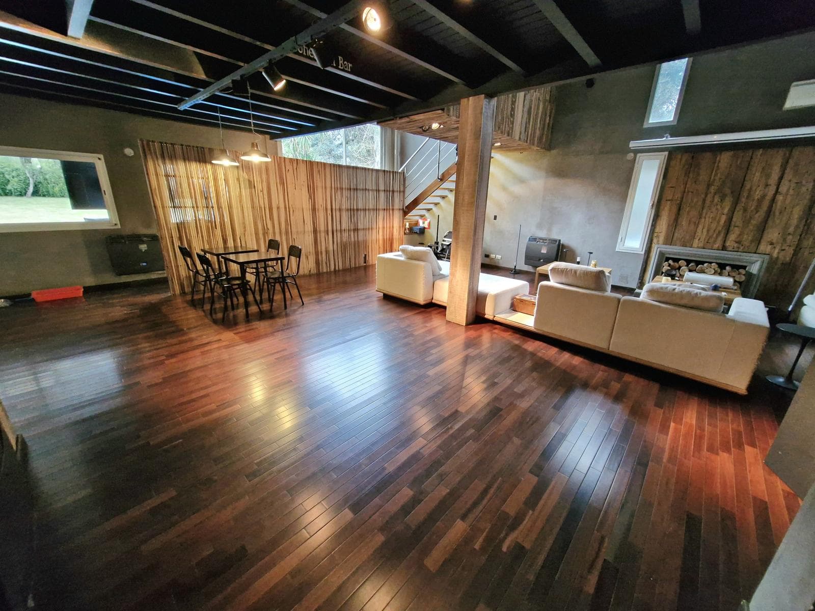 LOMAS DE LA CAROLINA - HOUSE FOR SALE - 391 M2 INDOOR AREA / 1,500 TERR