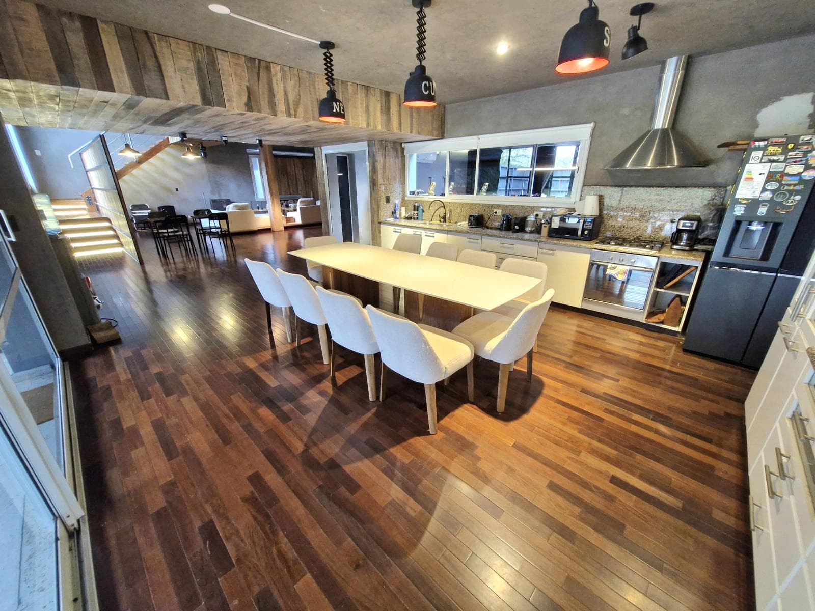 LOMAS DE LA CAROLINA - HOUSE FOR SALE - 391 M2 INDOOR AREA / 1,500 TERR