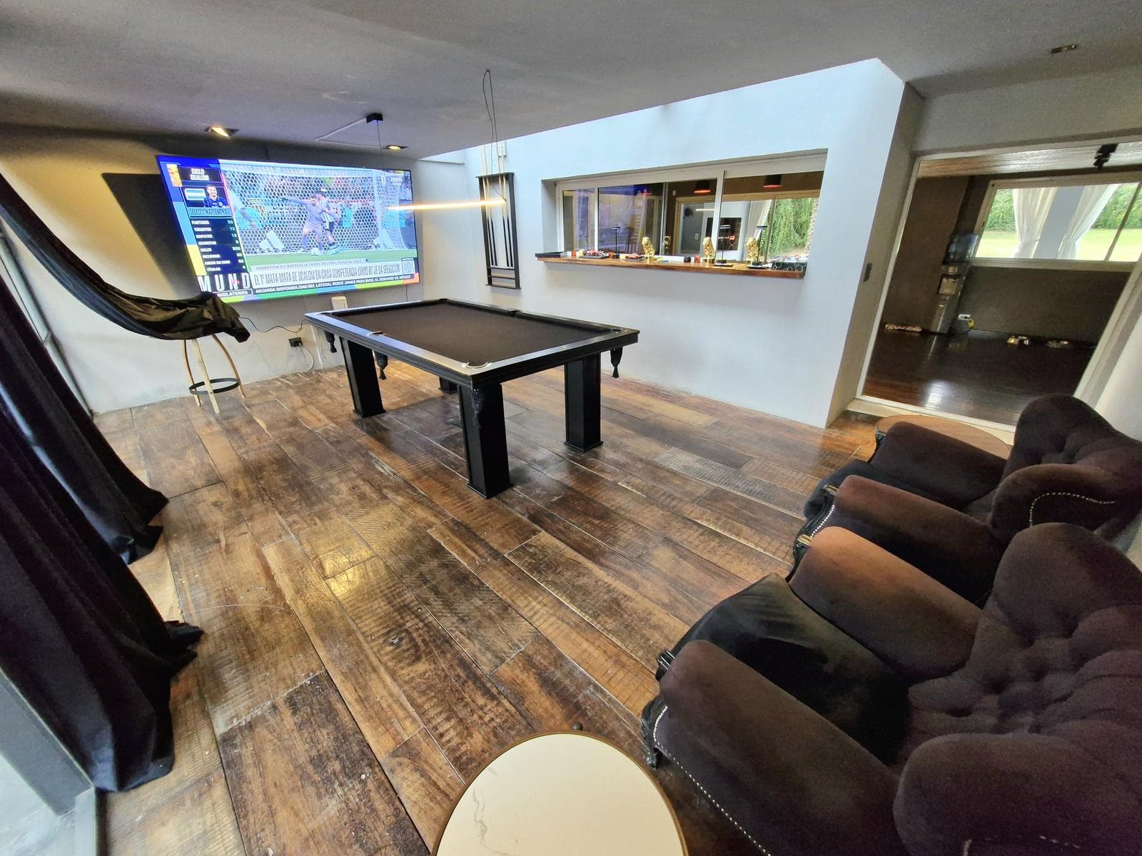 LOMAS DE LA CAROLINA - HOUSE FOR SALE - 391 M2 INDOOR AREA / 1,500 TERR