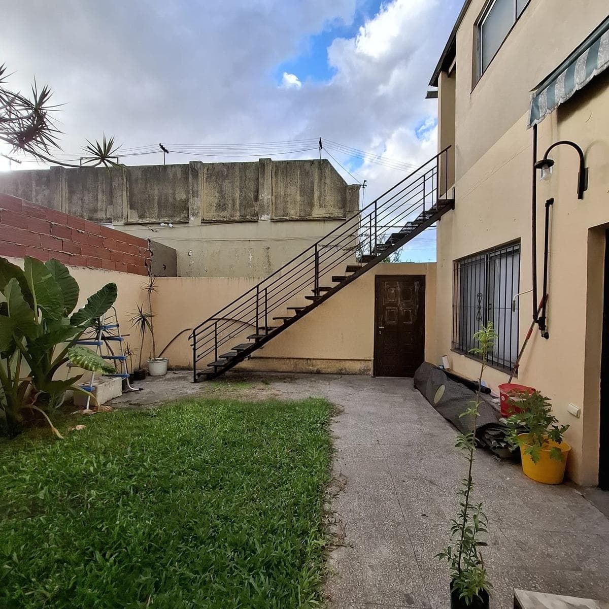 4-bedroom apartment for sale in Lanús Este, recently renovated