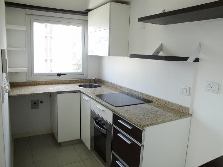2-Bedroom Apartment with a Balcony in Villa del Parque