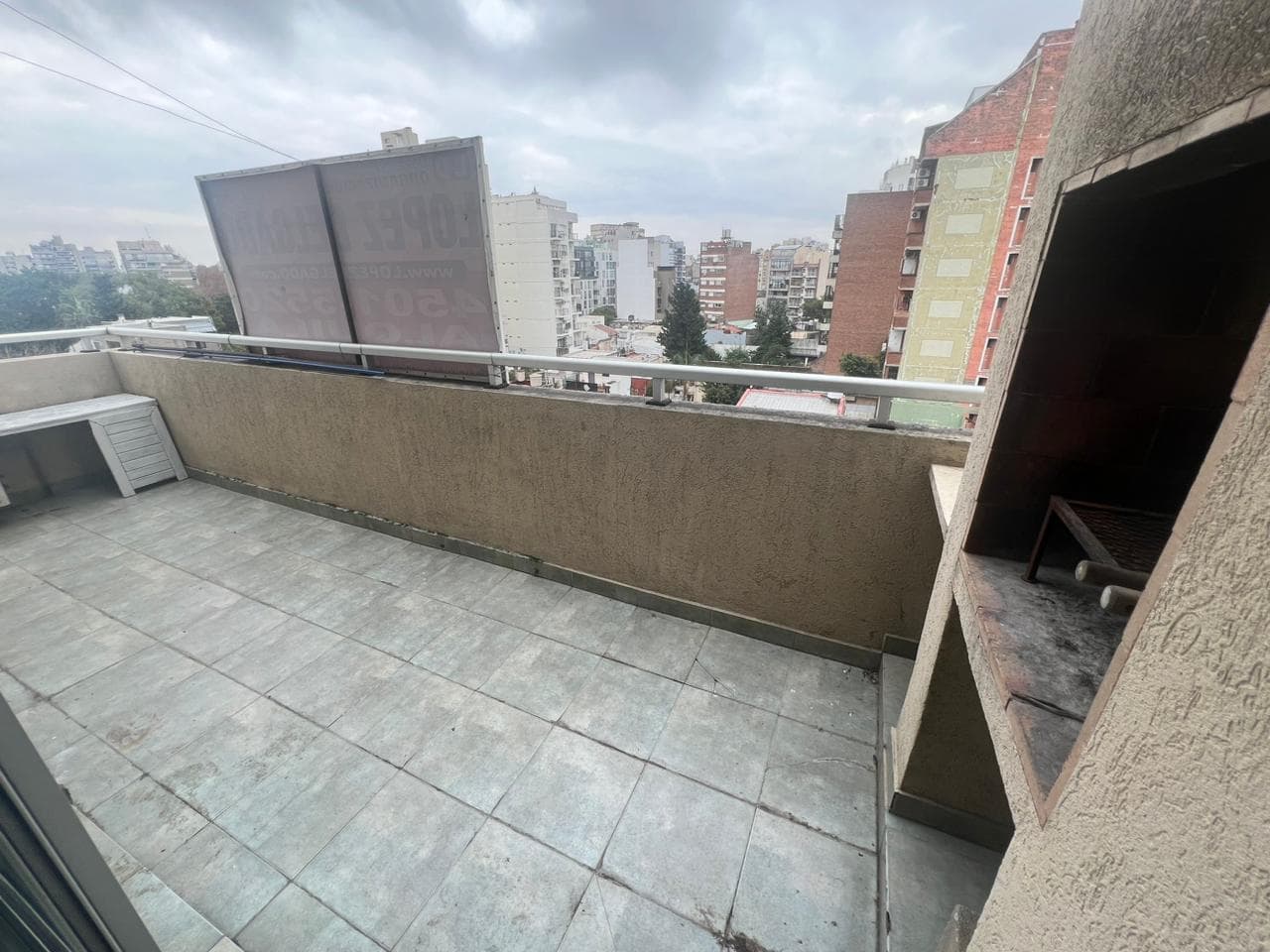 2-Bedroom Apartment with a Balcony in Villa del Parque