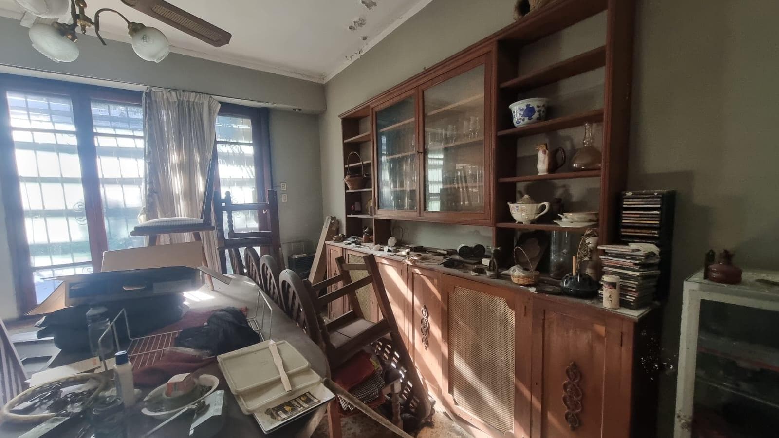 HOUSE FOR SALE TO BE RENOVATED ON A LARGE LOT – 4 ROOMS – VILLA MADERO – IDEAL FOR INVESTORS