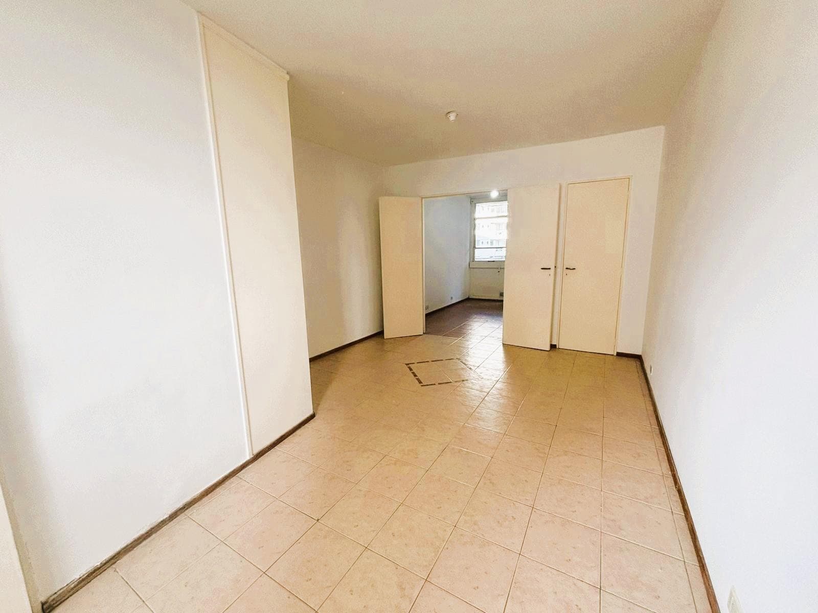 1-Bedroom Apartment for Sale in the Martin Neighborhood