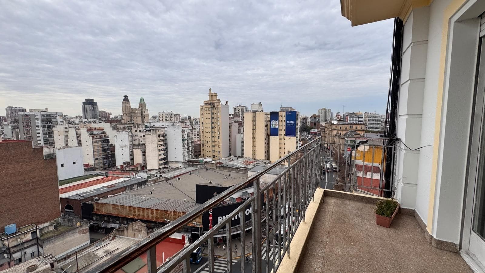 4-room apartment in Balvanera in need of renovation