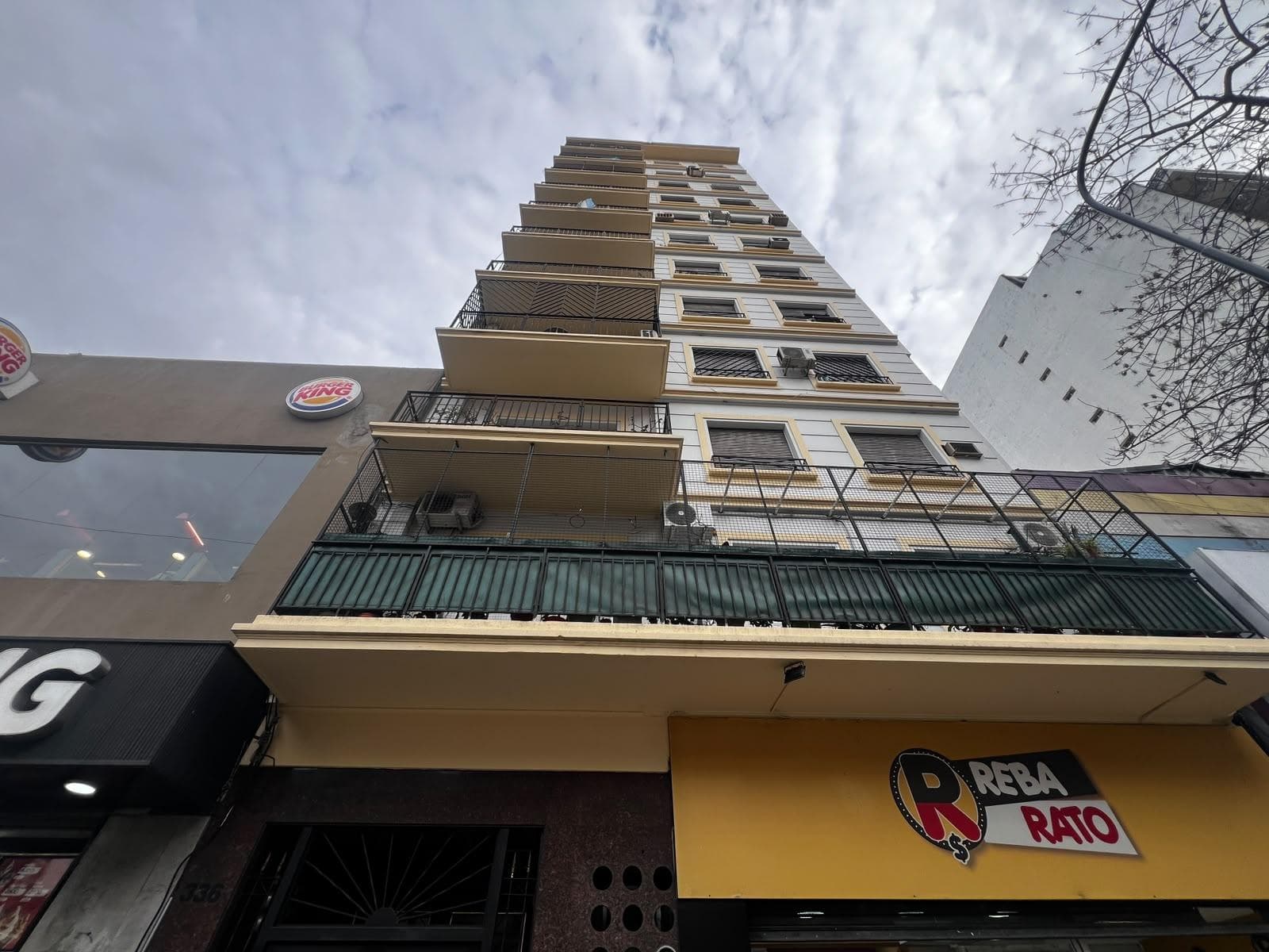 4-room apartment in Balvanera in need of renovation