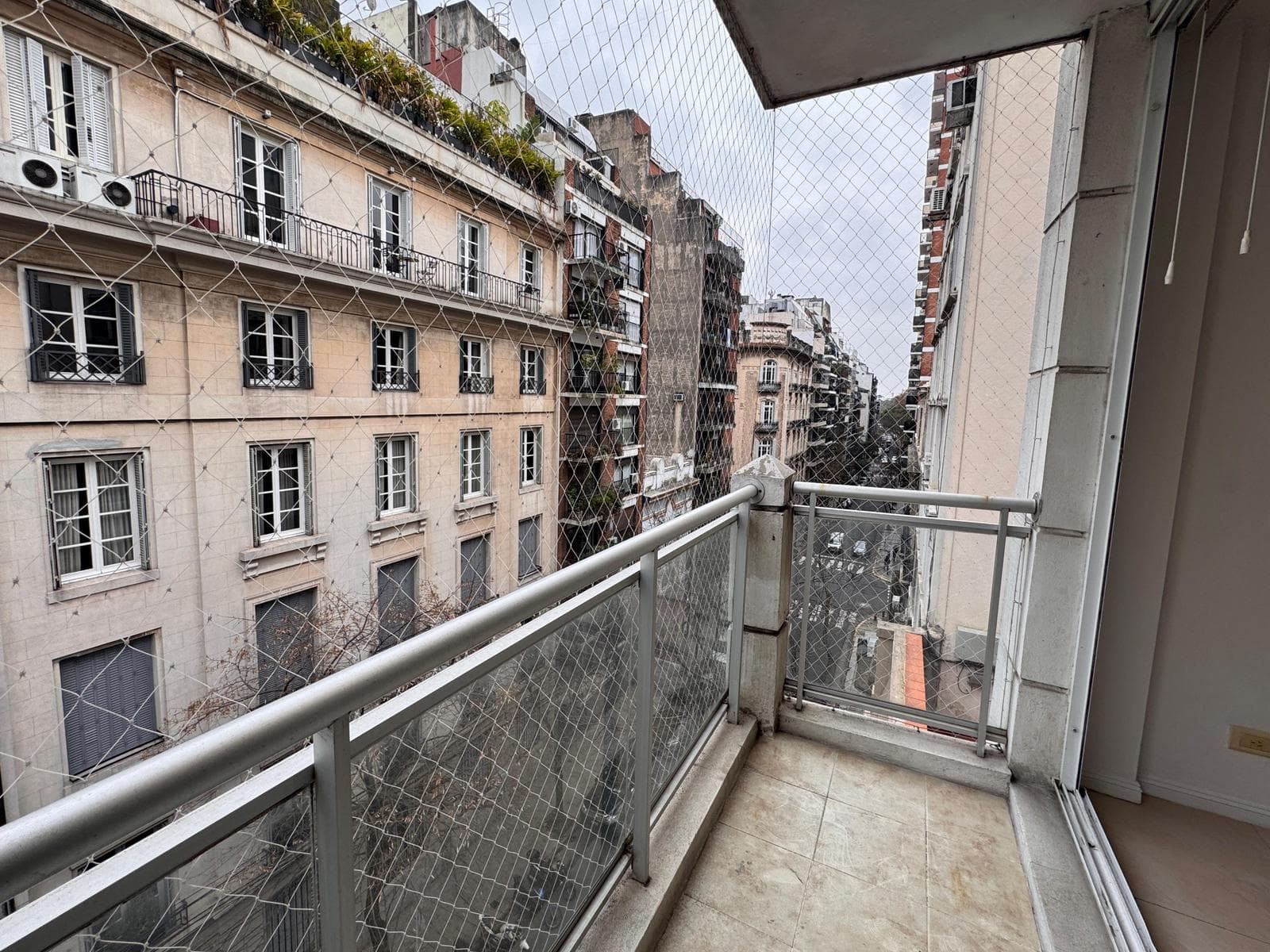 Rental in Recoleta - Studio apartment with a balcony.